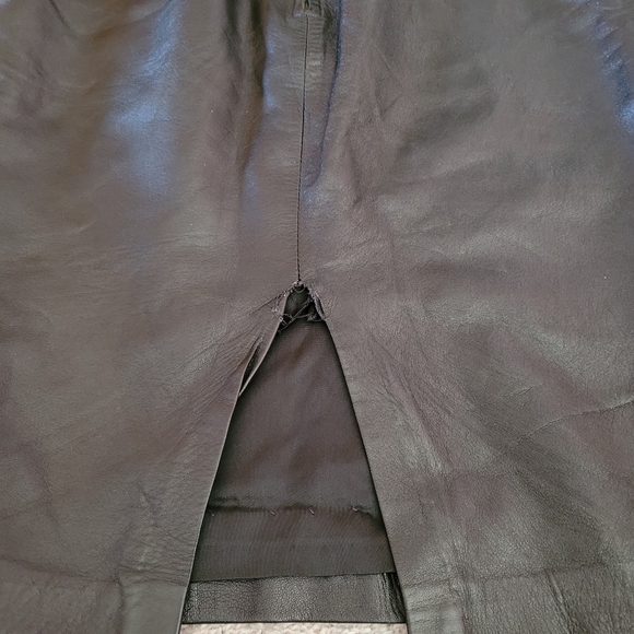 Lowell & Whitney Genuine Leather Skirt Size 10 Black Made in Italy Belt Lined - Picture 5 of 12